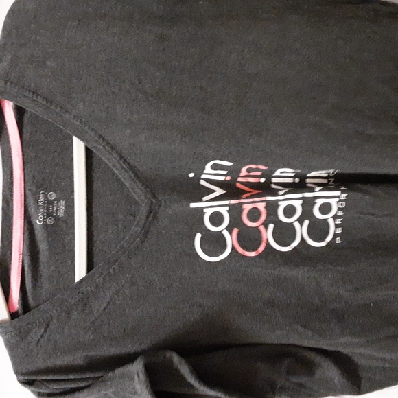 Top - Picture 1 of 1